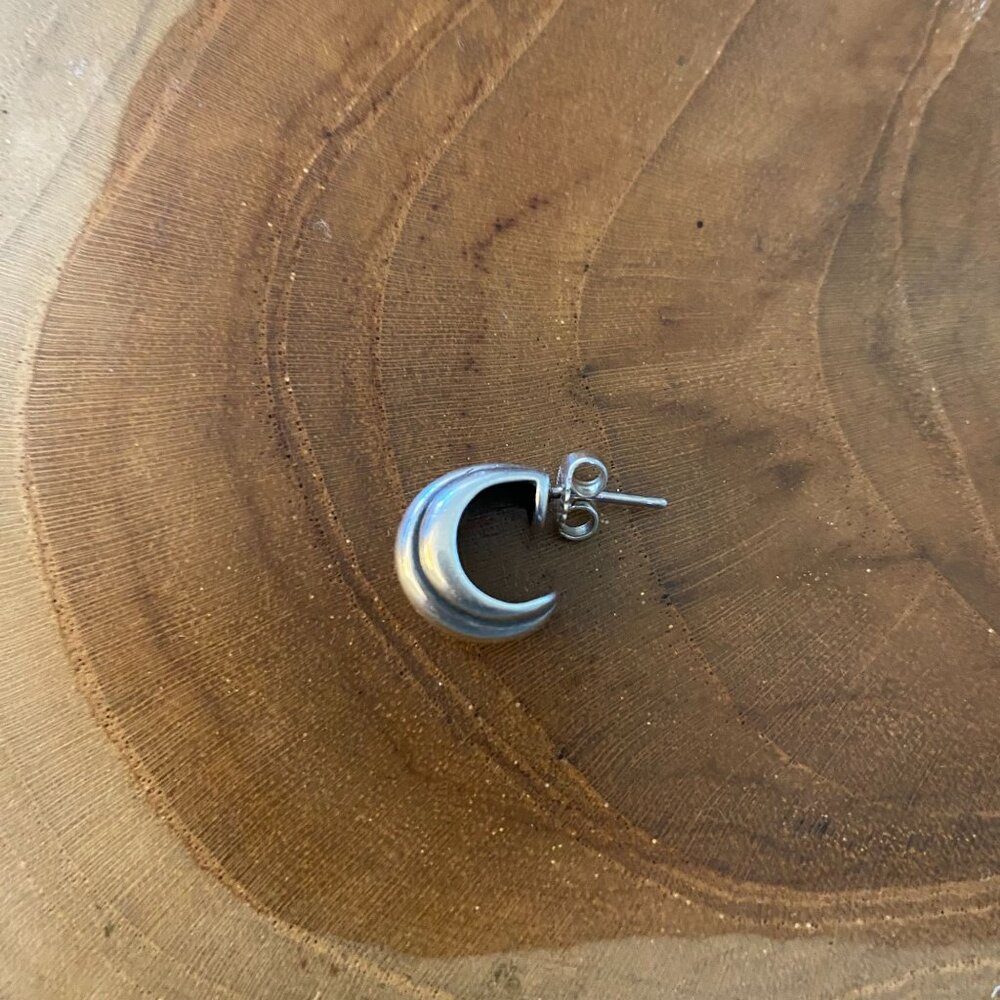 SINGLE Retired James Avery Trio Beveled Half Hoop Earring, Sterling Silver